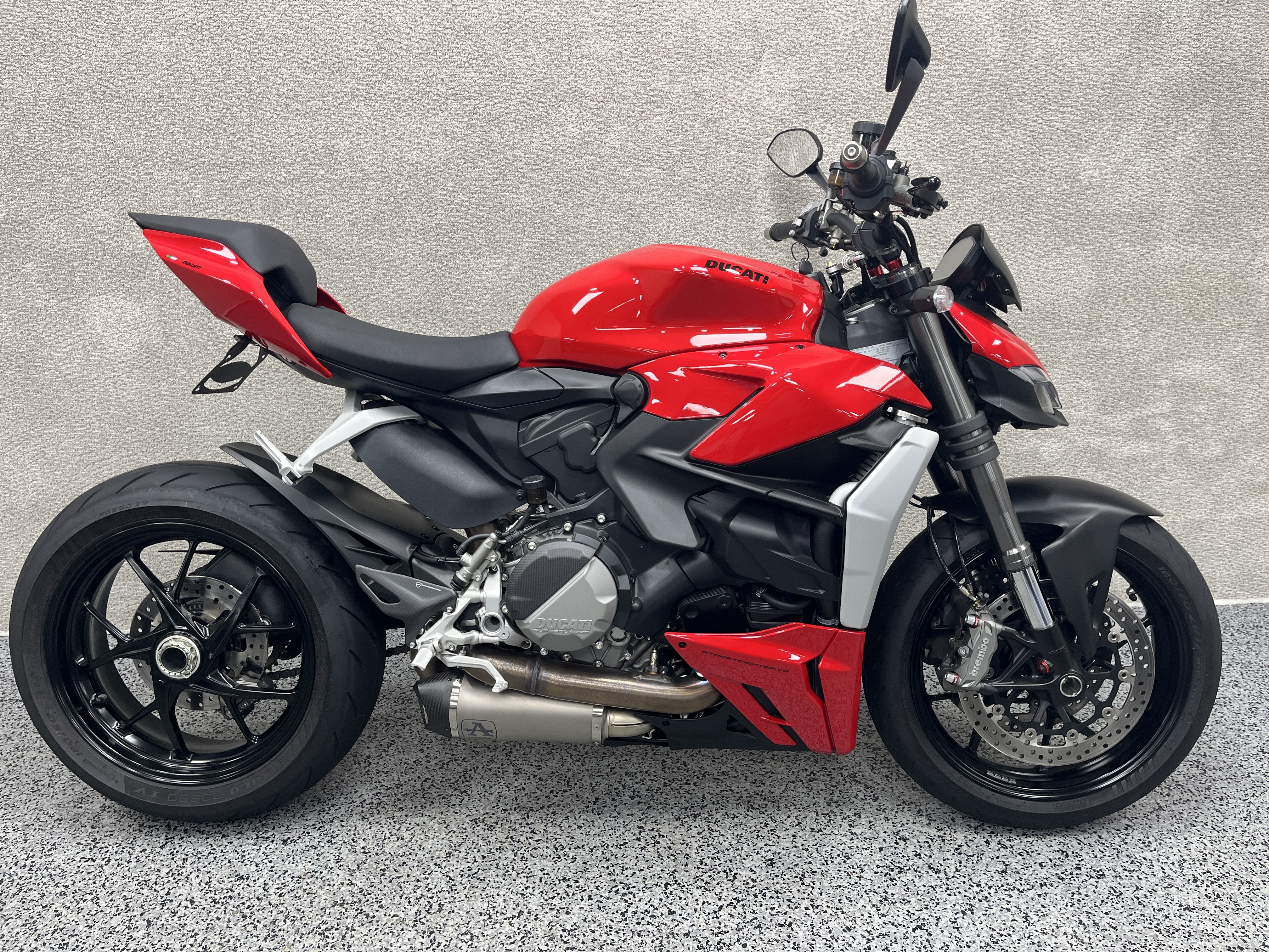 2024 Ducati STREETFIGHTER V2 V2 in Pelham, NH