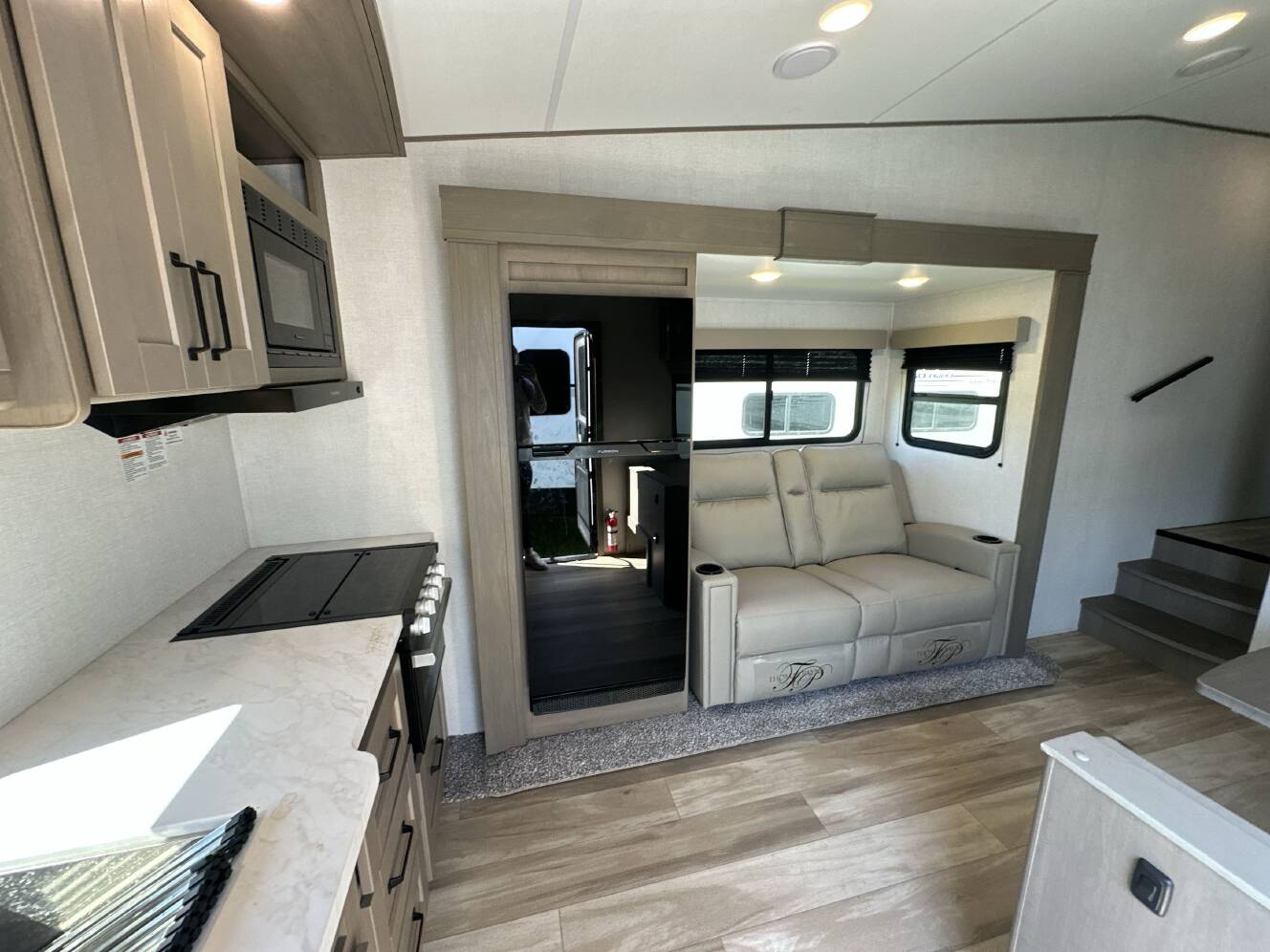A photo of this 2025 Grand Design REFLECTION 100 SERIES 22RK