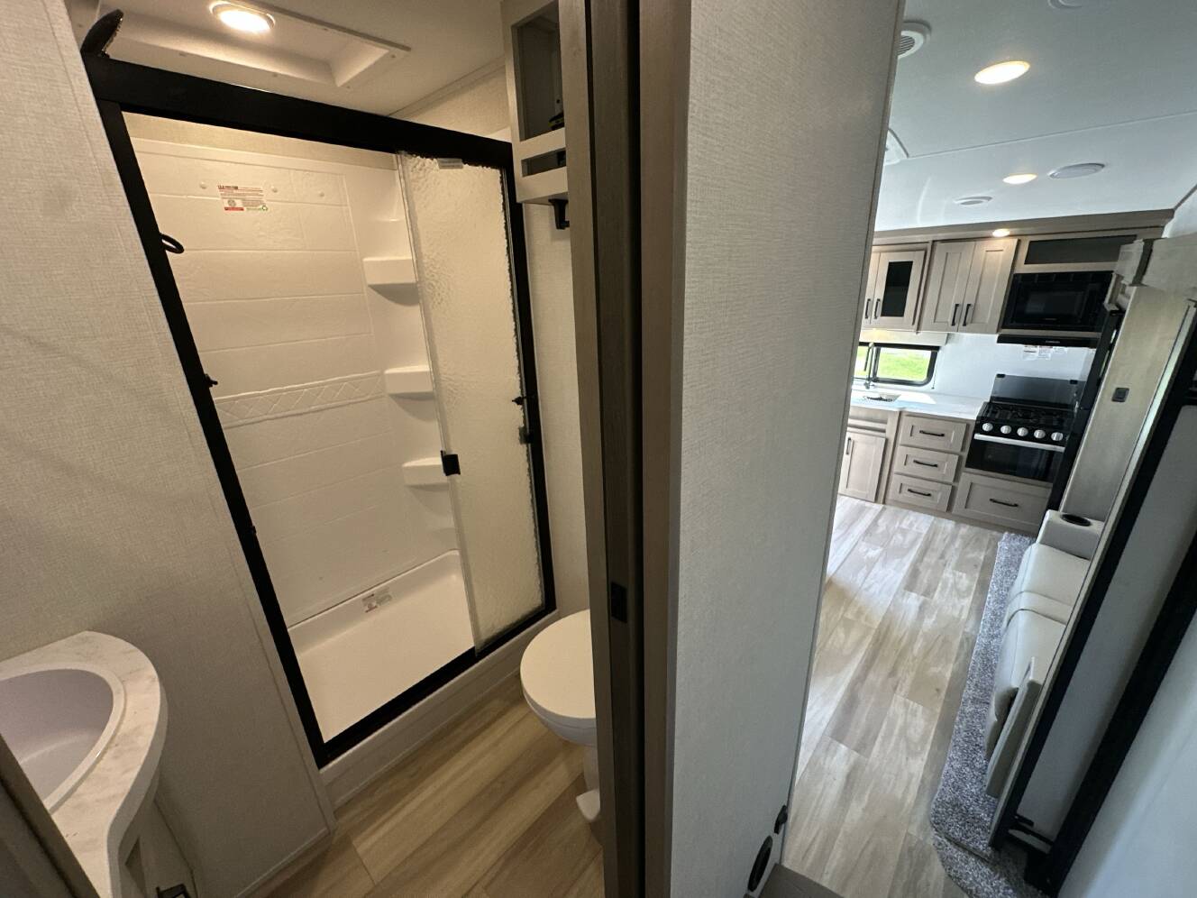 A photo of this 2025 Grand Design REFLECTION 100 SERIES 22RK