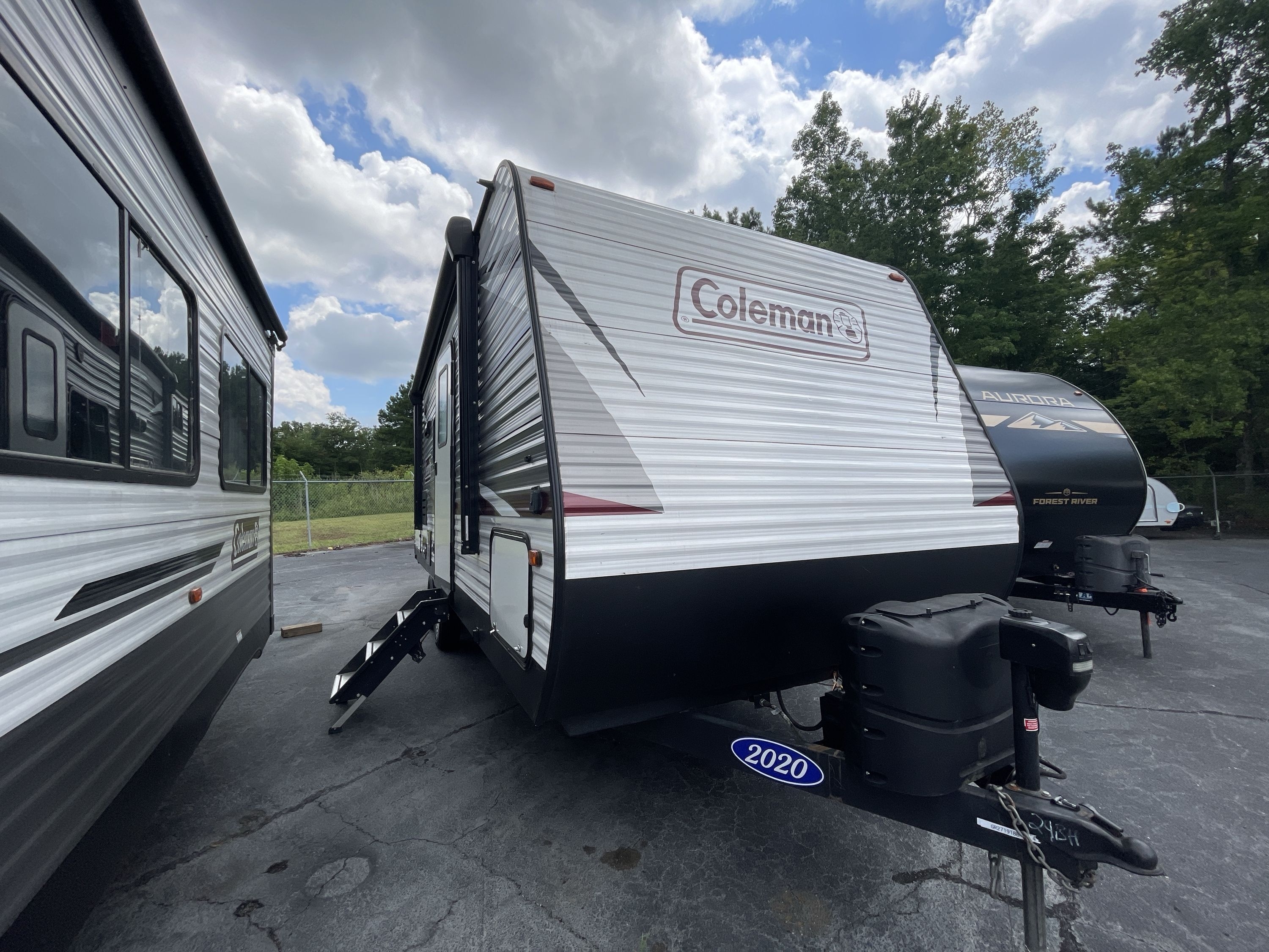 2020 Coleman COLEMAN LANTERN 244BH in spartanburg SC