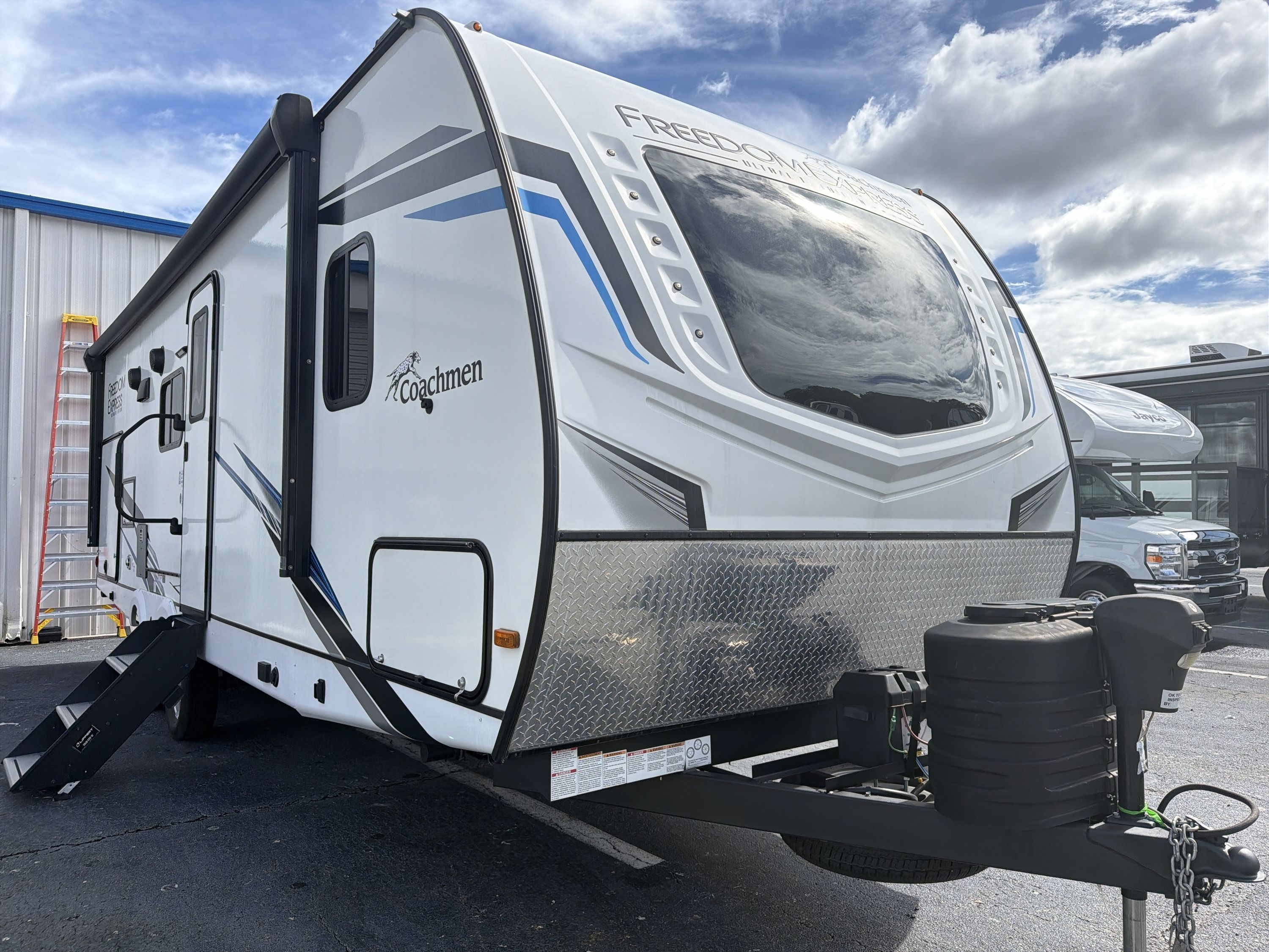 2023 Coachmen FREEDOM EXPRESS ULTRA LITE 252RBS RV