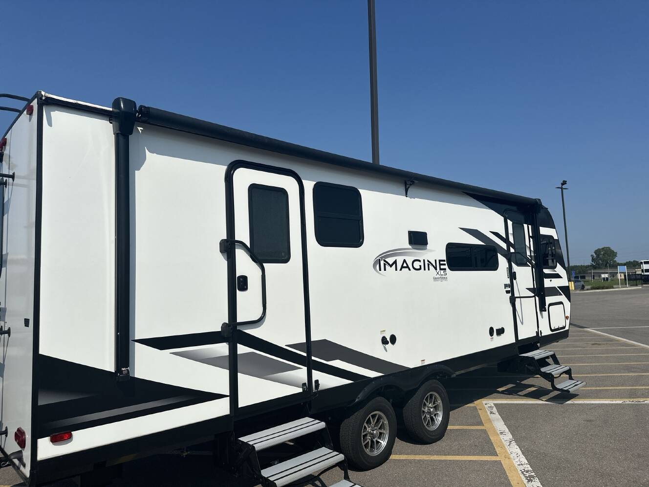 A photo of this 2024 Grand Design IMAGINE XLS 24BSE