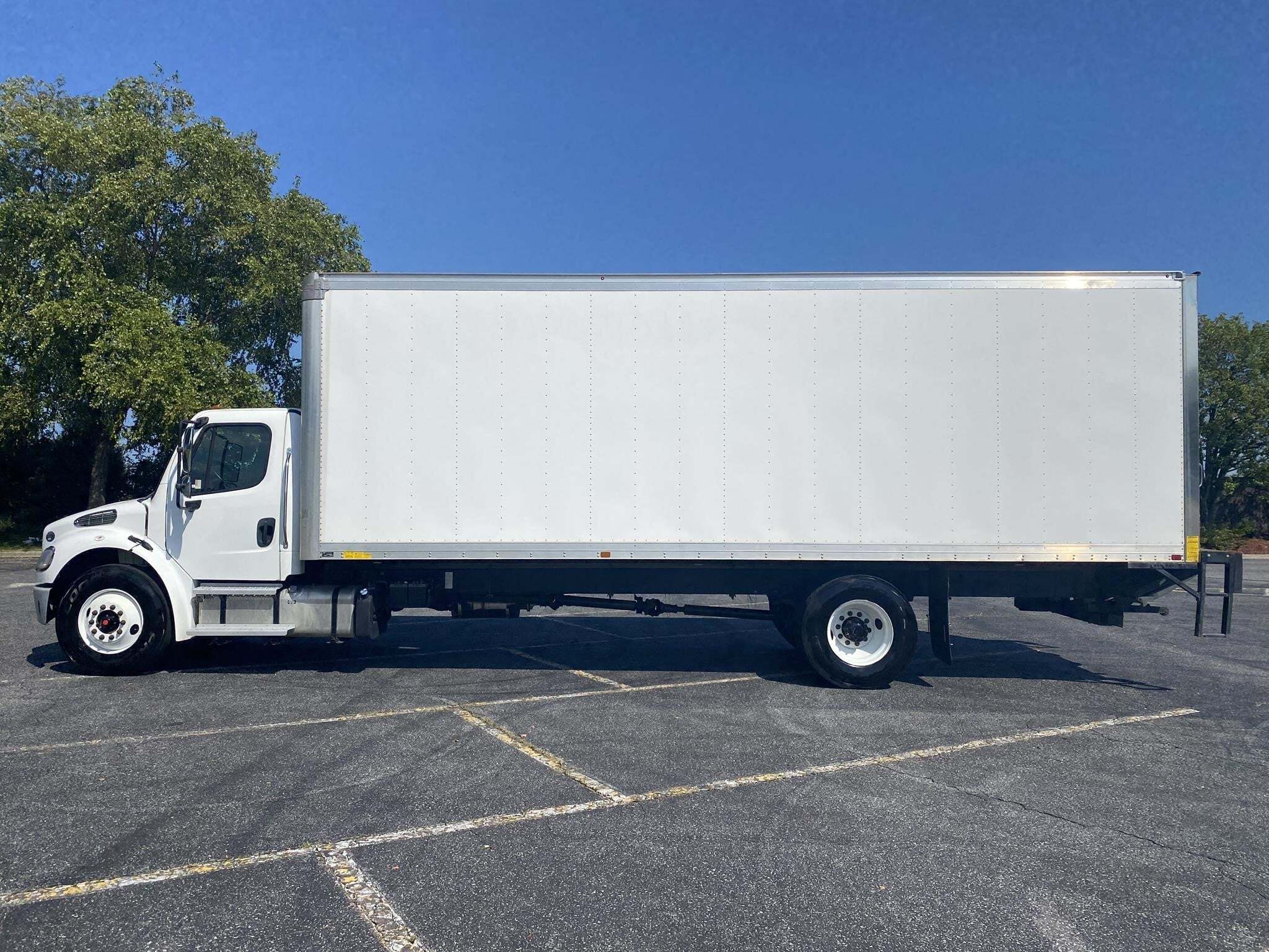 2020 FREIGHTLINER BUSINESS CLASS M2 106 in Greensboro, NC
