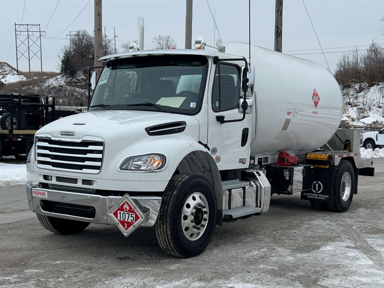 2026 FREIGHTLINER BUSINESS CLASS M2 106 in Kansas City, MO