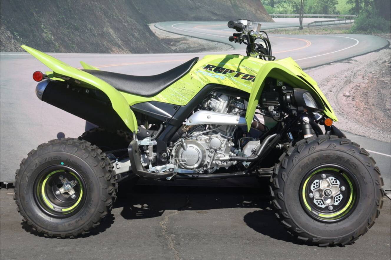 A photo of this 2025 Yamaha Raptor 700R SE
