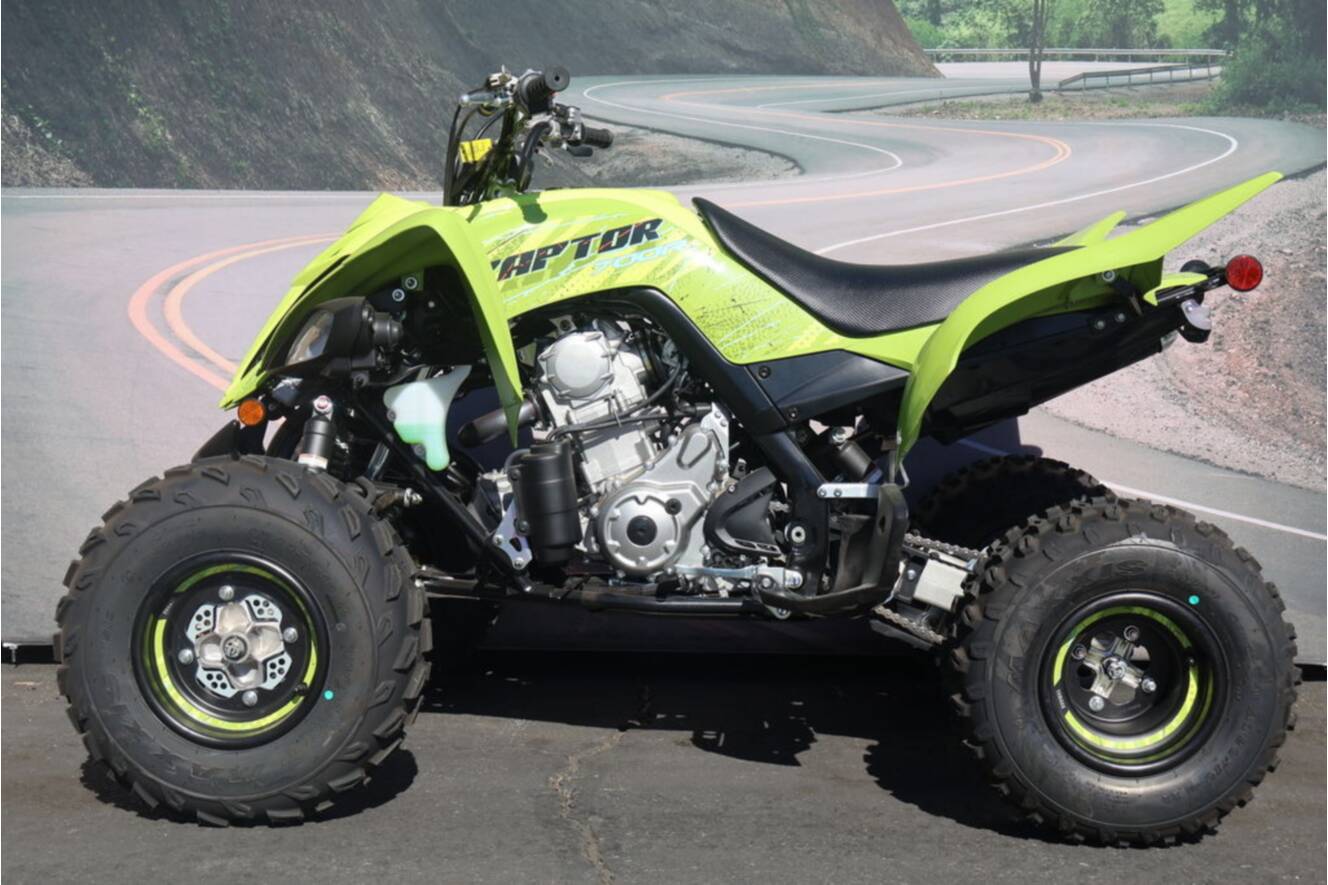 A photo of this 2025 Yamaha Raptor 700R SE