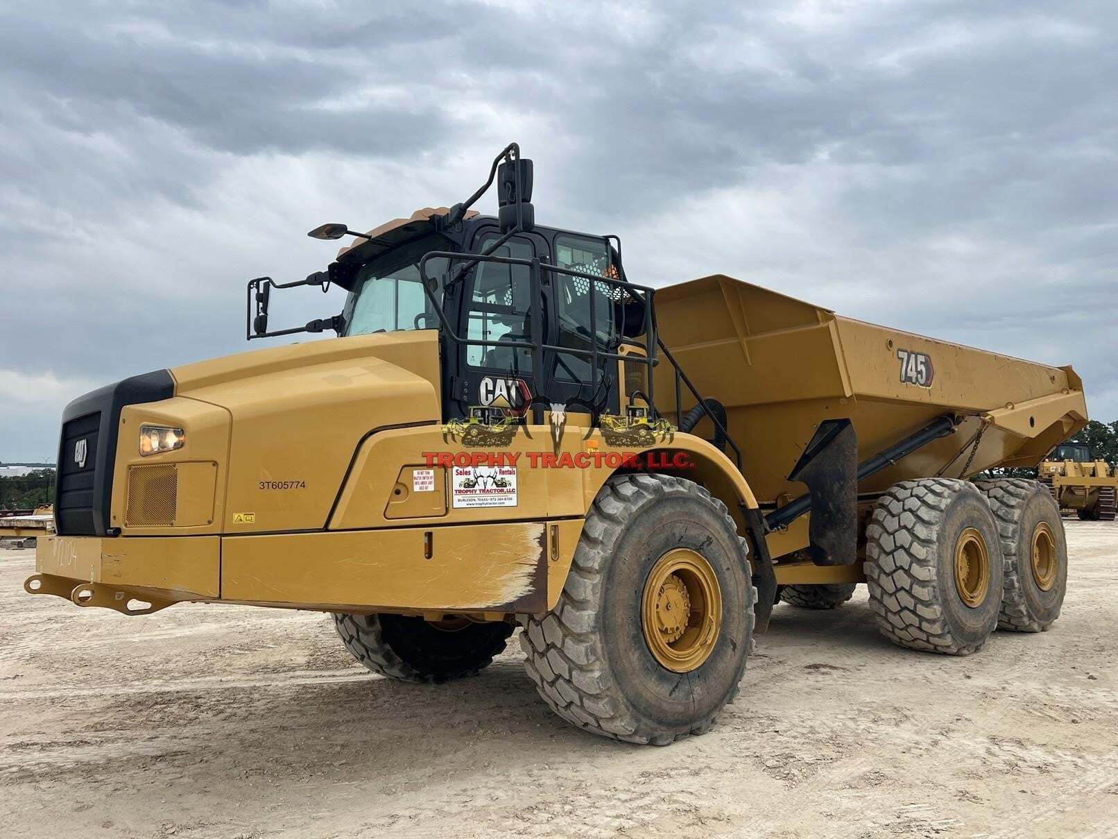 2023 CATERPILLAR 745 in Burleson, TX