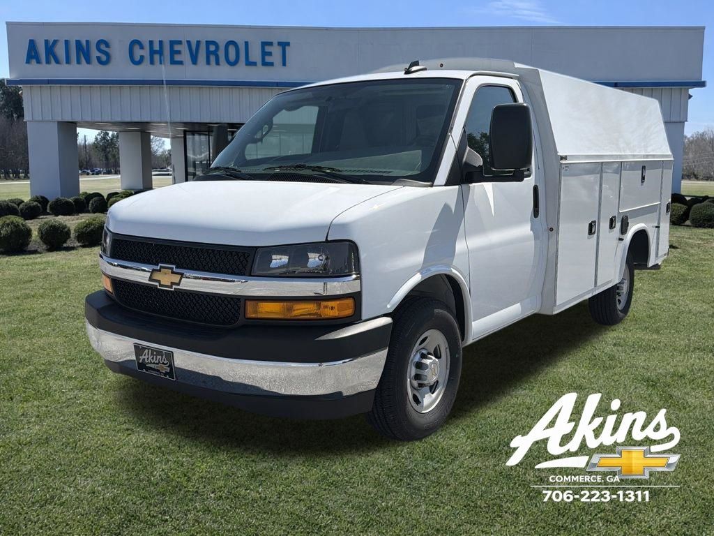 2026 CHEVROLET Express 3500 in Commerce, GA