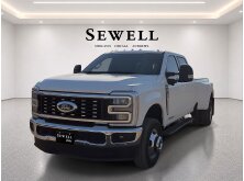 Pickup Trucks with the Largest Payload Capacity image
