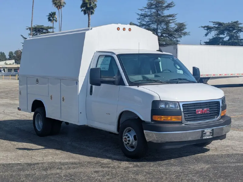 2026 GMC SAVANA CUTAWAY