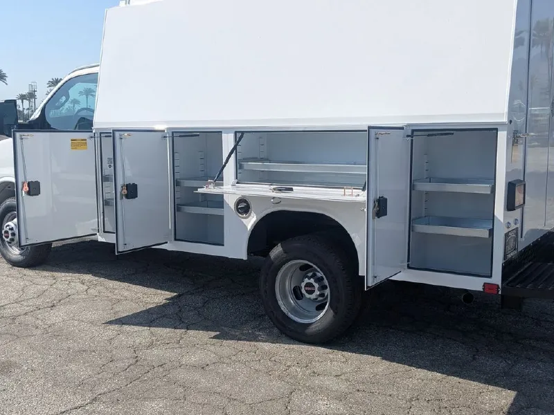 2026 GMC SAVANA CUTAWAY