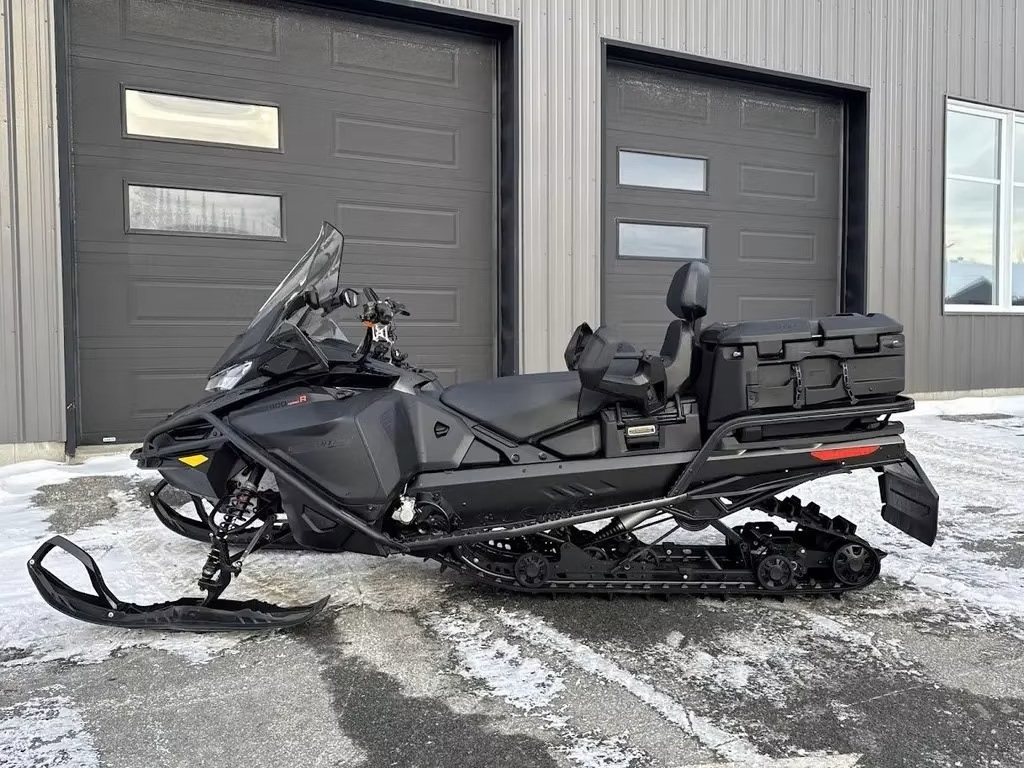 2024 Ski-Doo EXPEDITION SE 900 ACE TURBO R 154 1.8 Snowmobile snowmobile