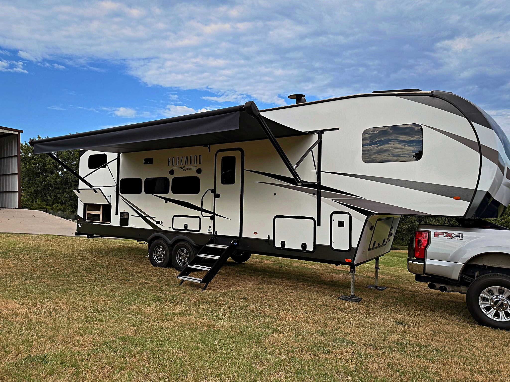 2023 Forest River ROCKWOOD SIGNATURE 2891BH RV