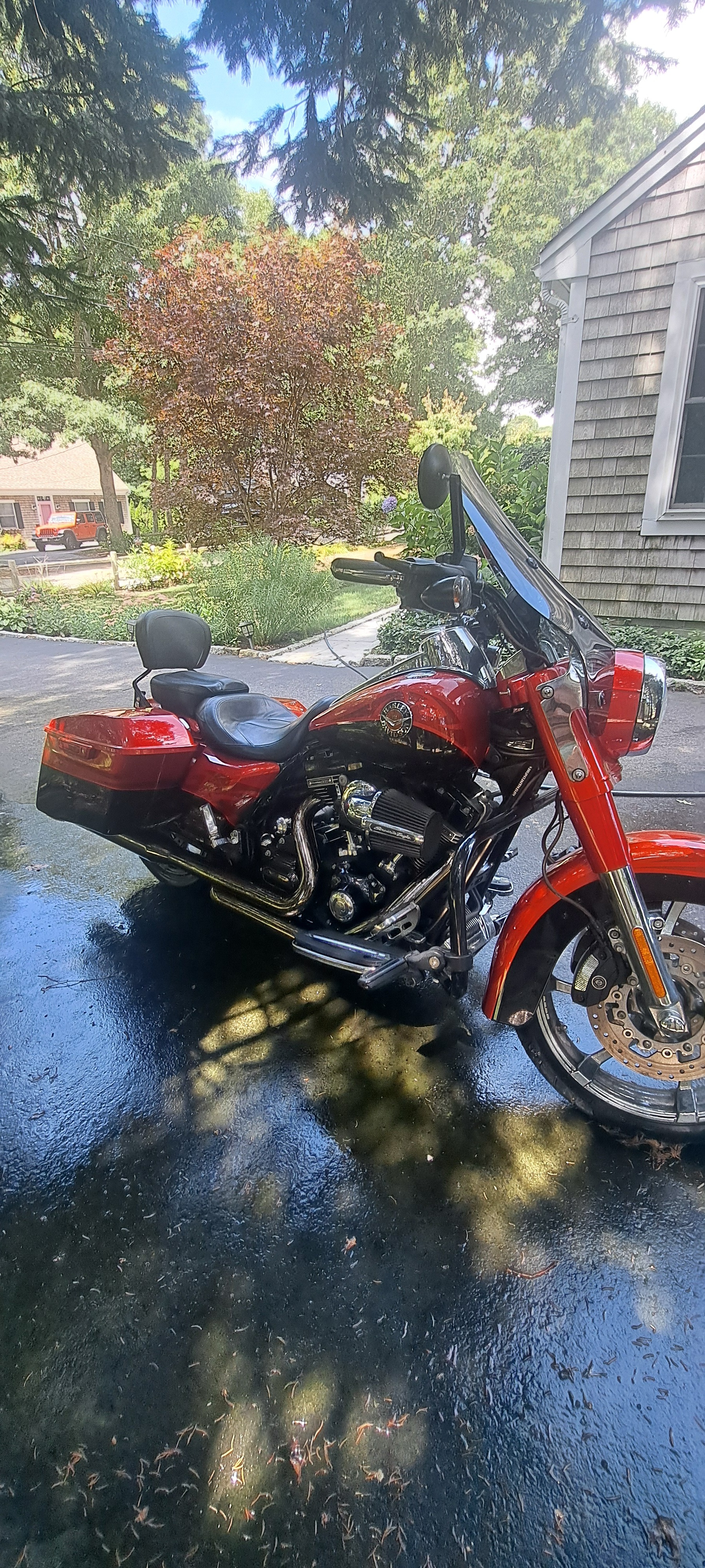 2014 Harley-Davidson ROAD KING CVO in hyannis MA