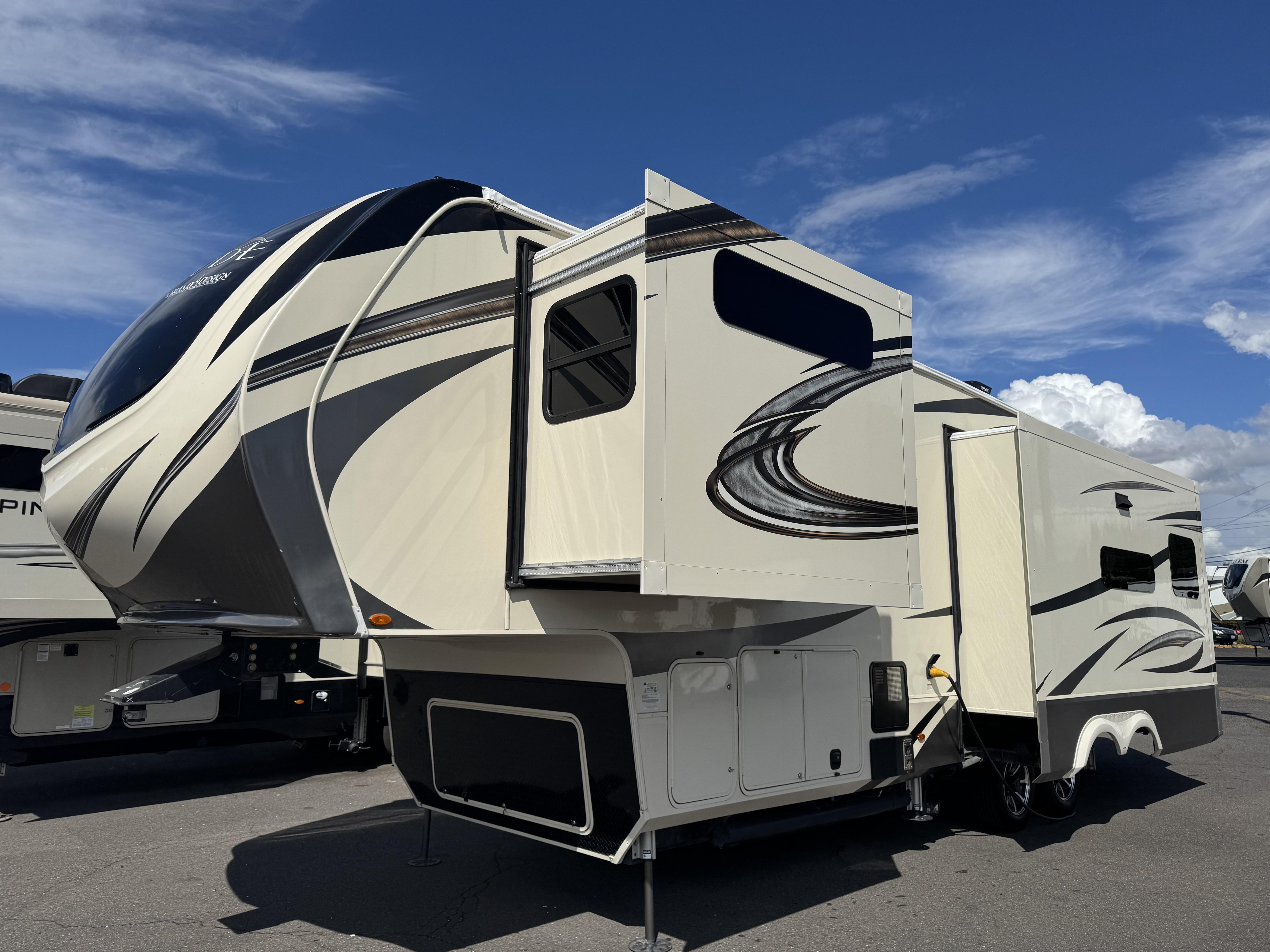 2021 Grand Design SOLITUDE 310GK in vancouver WA