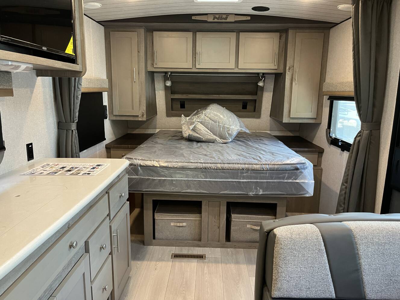 A photo of this 2027 Northwood Arctic Fox NXT 22GT