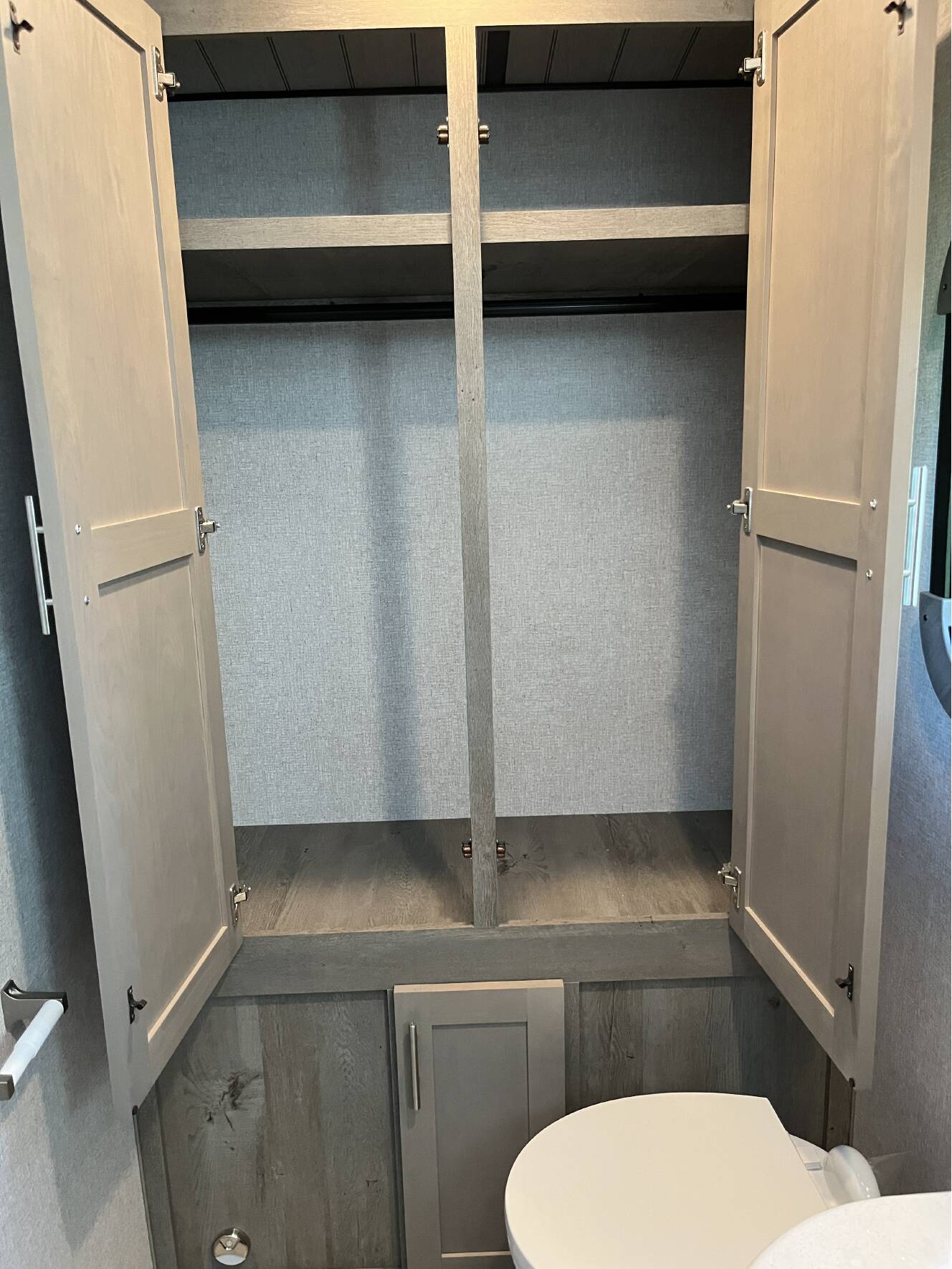 A photo of this 2027 Northwood Arctic Fox NXT 22GT