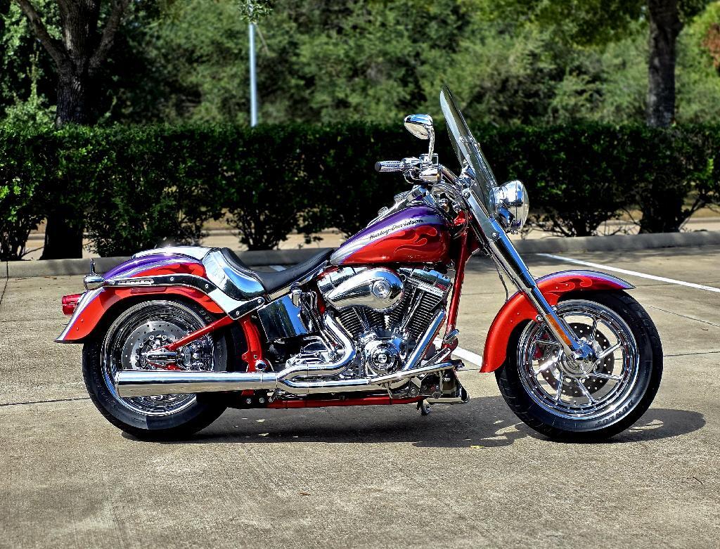 2006 Harley-Davidson FAT BOY CVO in houston TX