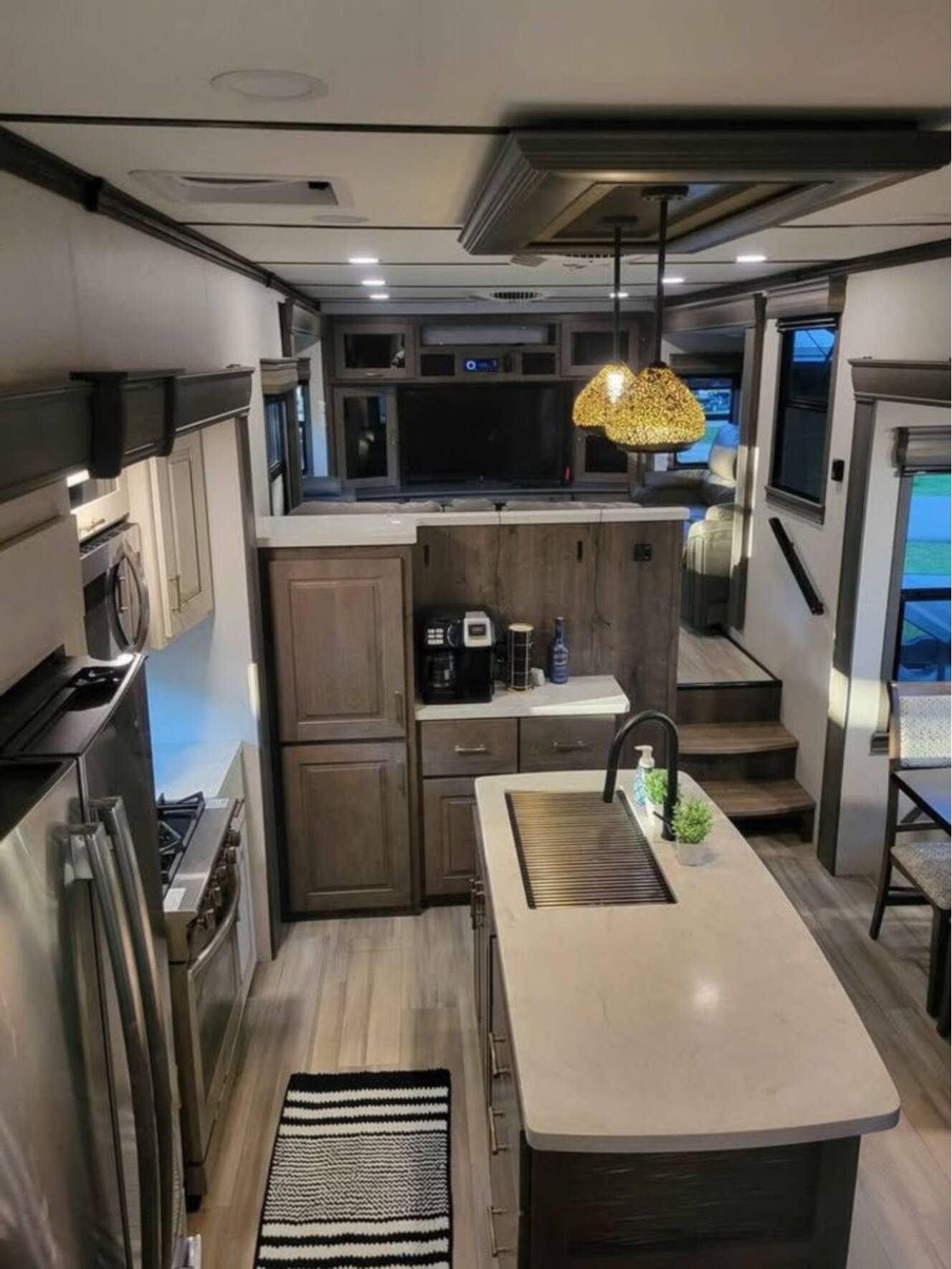 A photo of this 2021 Alliance Rv Paradigm 385FL