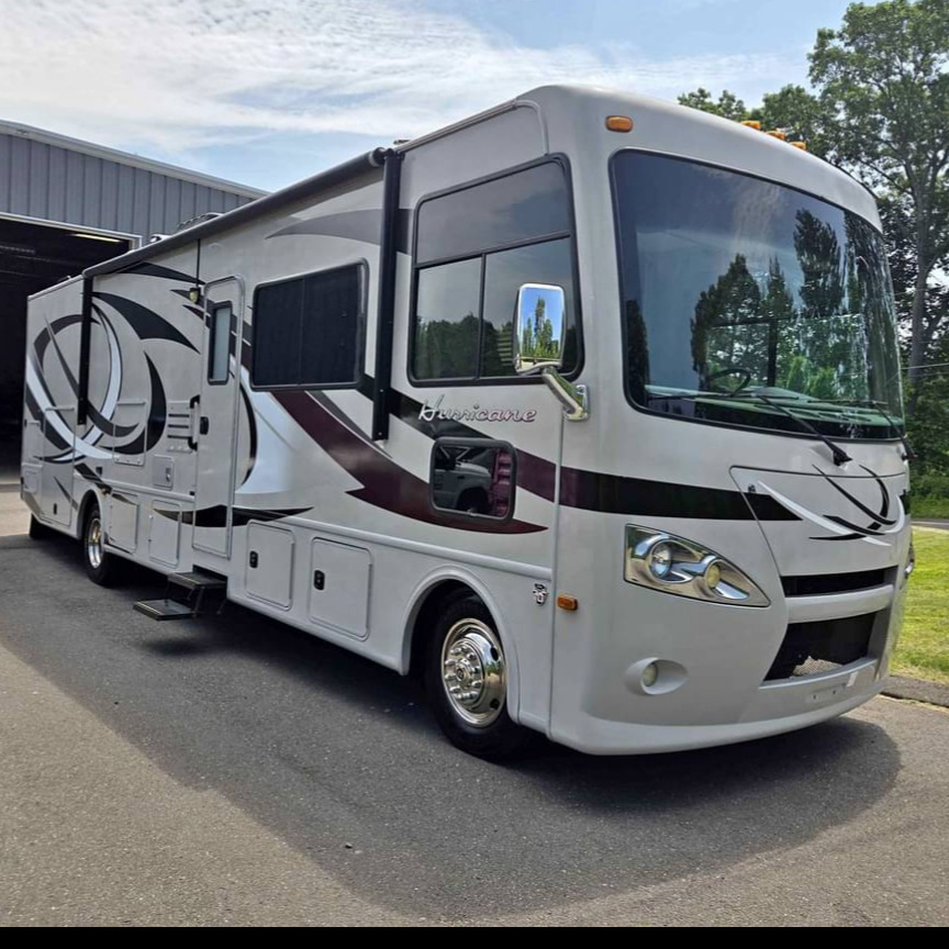 2014 Thor Motor Coach HURRICANE 34J RV
