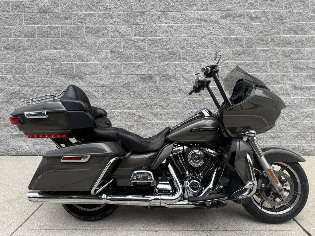 2018 Harley-Davidson Touring FLTRU - Road Glide Ultra ULTRA in Orange Park, FL