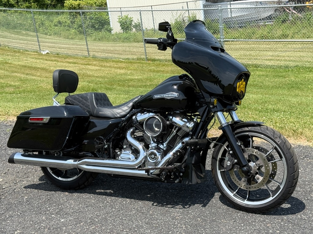 2021 Harley-Davidson Street Glide in Zieglerville, PA