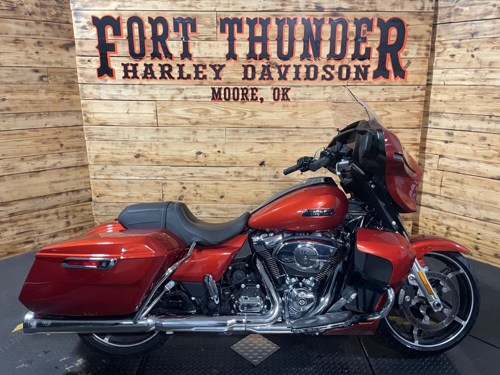 2024 Harley-Davidson Street Glide in Moore, OK