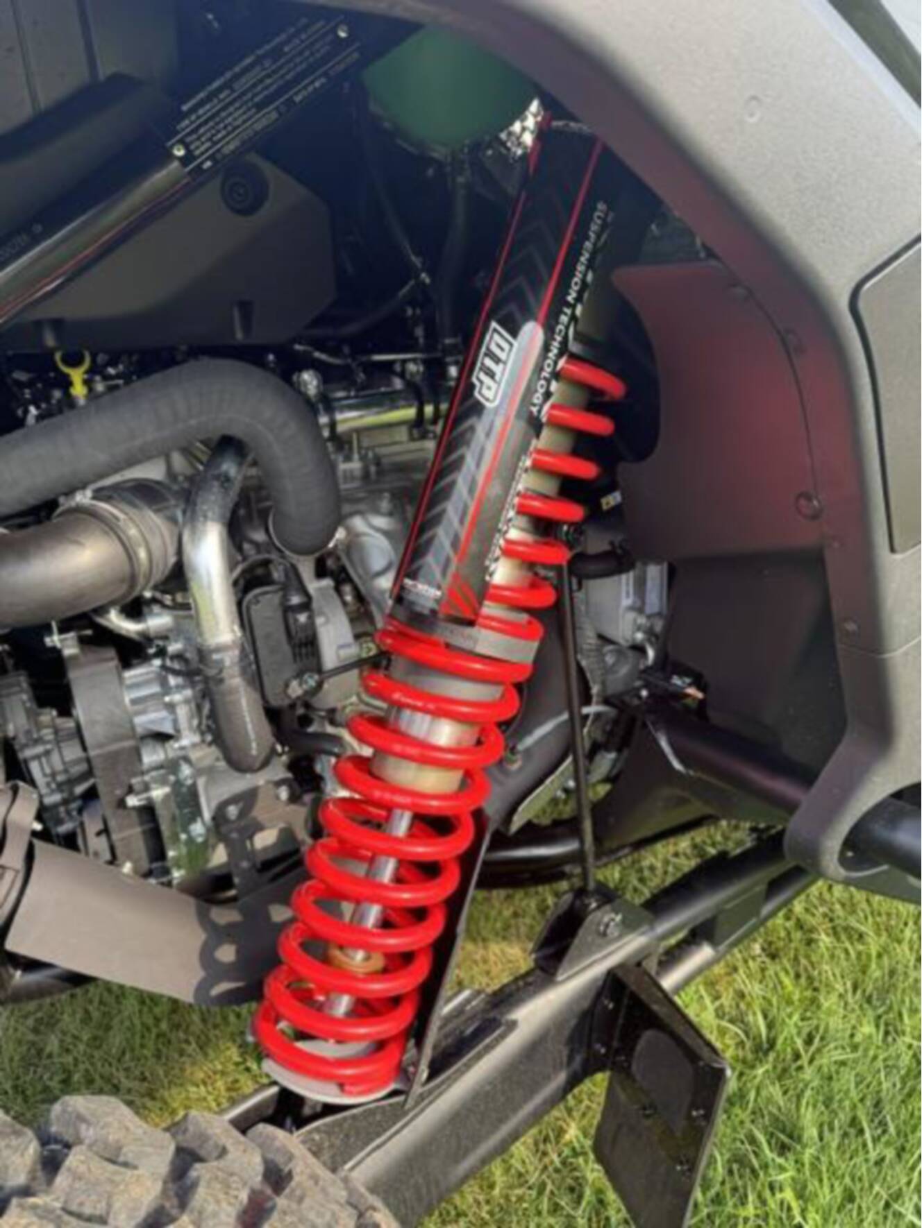 A photo of this 2026 Segway Powersports Super Villain SX20 T