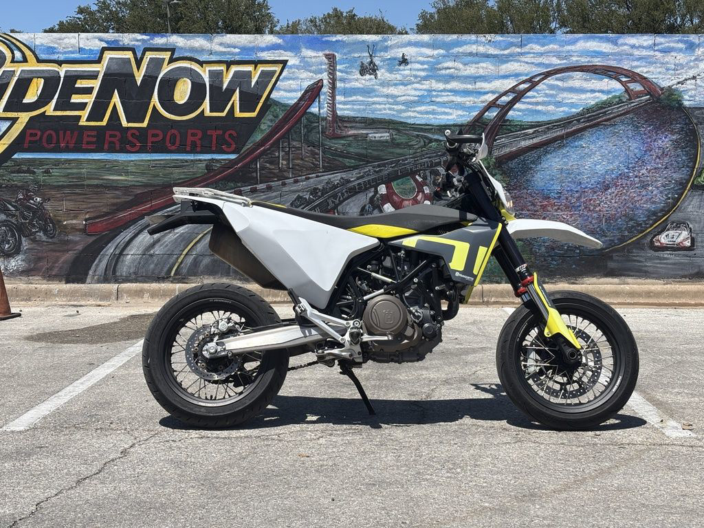 2020 Husqvarna Supermoto 701 701 in Austin, TX