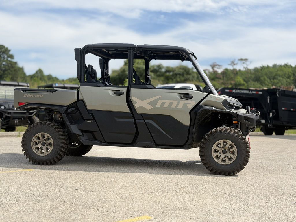 2026 Can-Am Defender MAX X Mr HD11 With Half-Doors X MR WITH HALF DOORS HD11 in huntsville AL