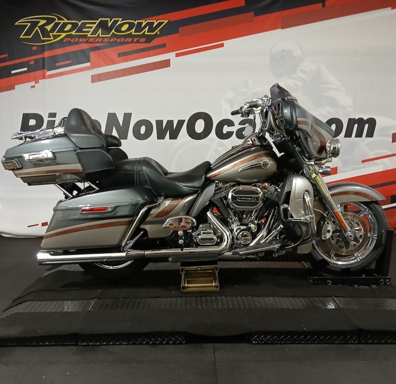 2016 Harley-Davidson Touring FLHTKSE - CVO Limited in Ocala, FL
