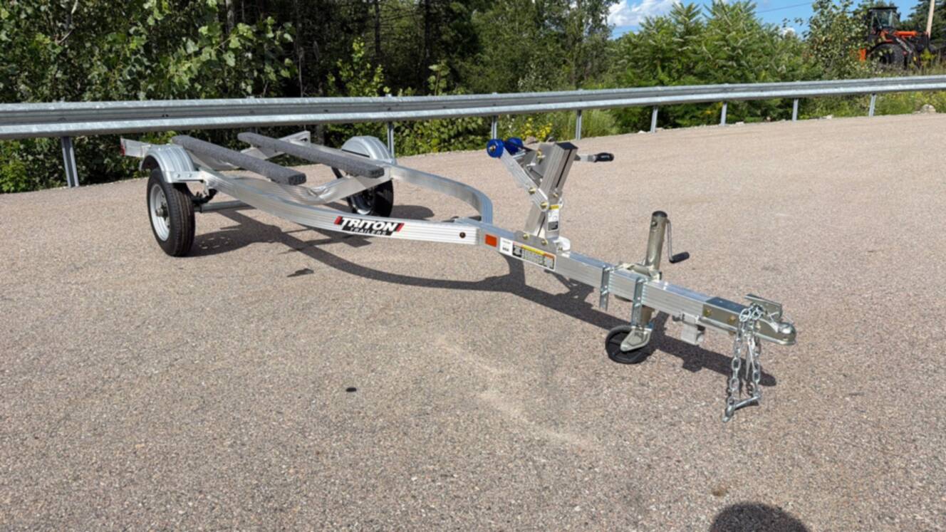 A photo of this 2027 Triton LTWCI-X