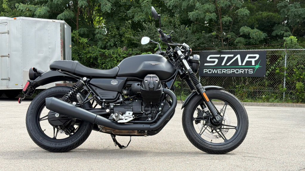 2026 Moto Guzzi V7 Stone STONE in Knoxville, TN