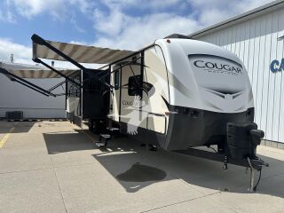 2018 KEYSTONE COUGAR HALF-TON 34TSB