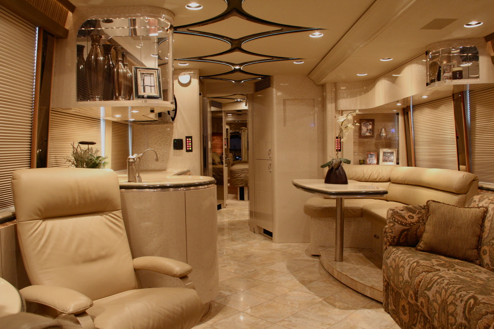 2007 Prevost Marathon 
 XLV2S XLVS in hurst TX
