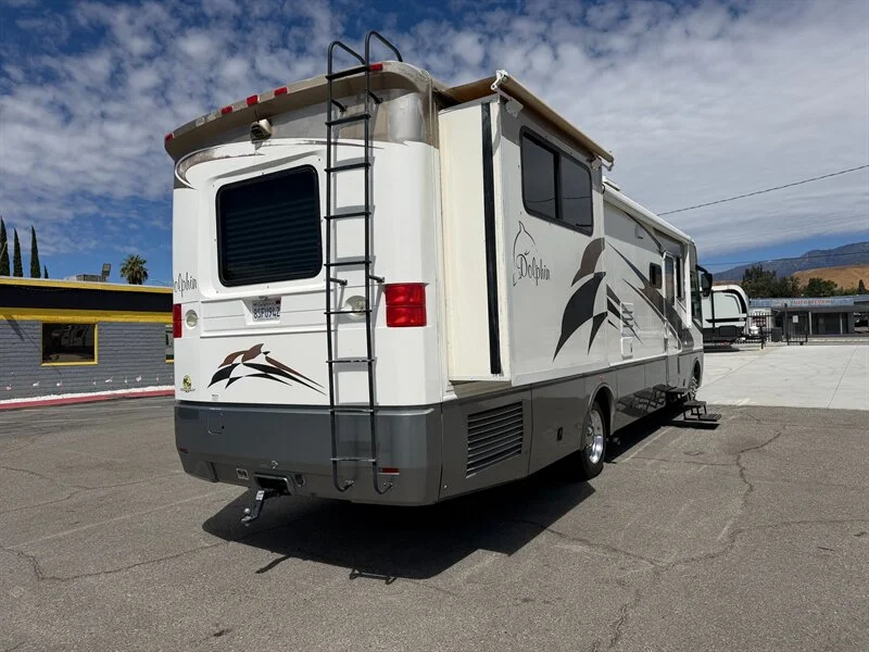 2006 NATIONAL DOLPHIN 5535