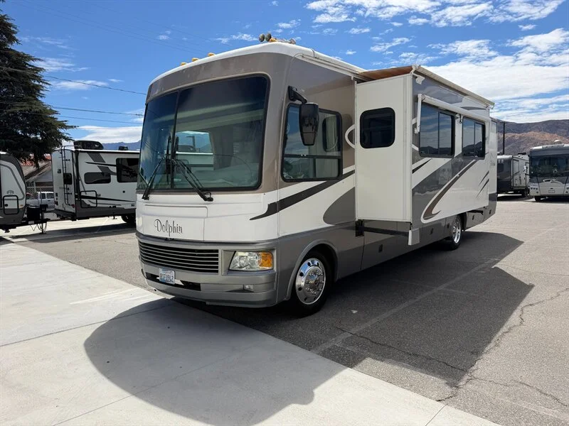 2006 NATIONAL DOLPHIN 5535