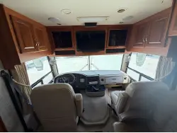 2006 NATIONAL DOLPHIN 5535