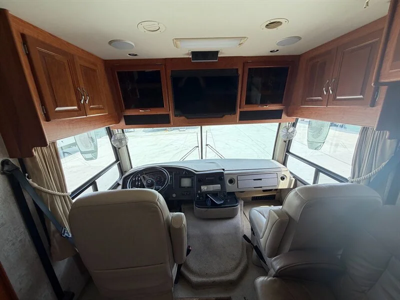 2006 NATIONAL DOLPHIN 5535