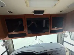 2006 NATIONAL DOLPHIN 5535