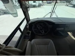 2006 NATIONAL DOLPHIN 5535