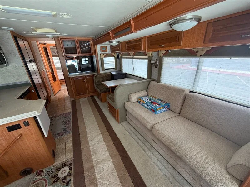 2006 NATIONAL DOLPHIN 5535
