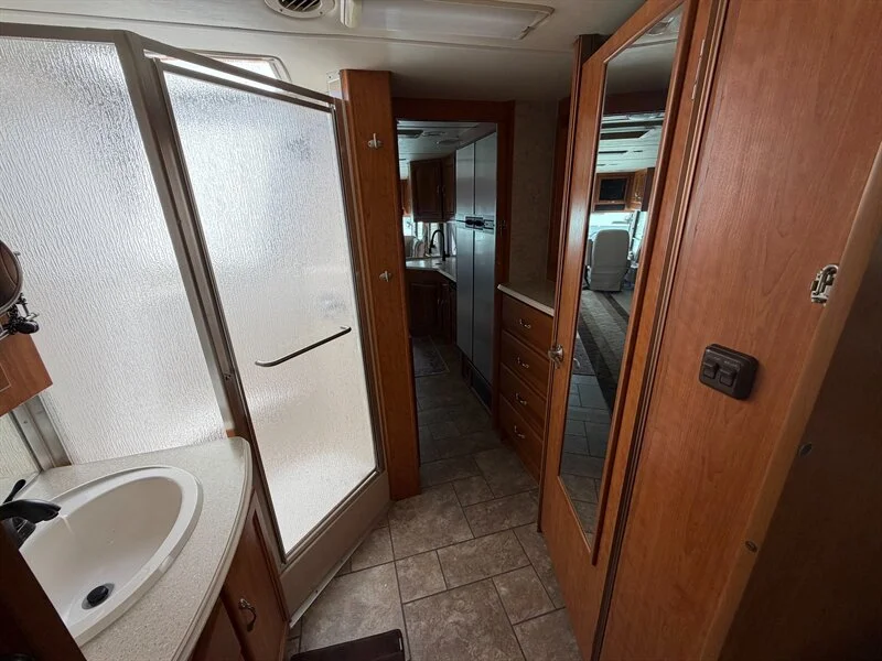 2006 NATIONAL DOLPHIN 5535