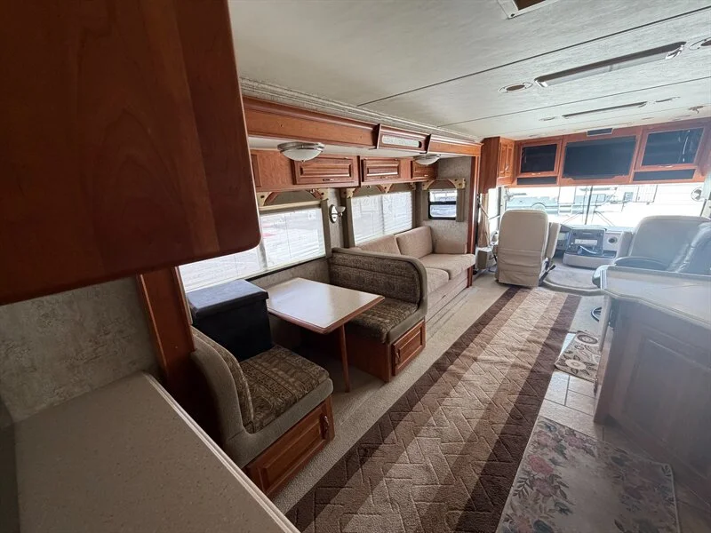 2006 NATIONAL DOLPHIN 5535