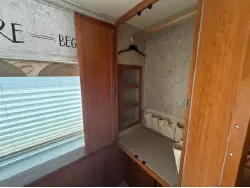 2006 NATIONAL DOLPHIN 5535