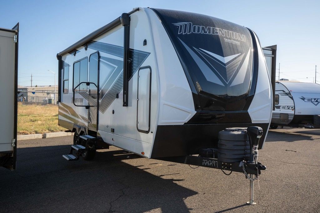 2025 Grand Design MOMENTUM 21G RV