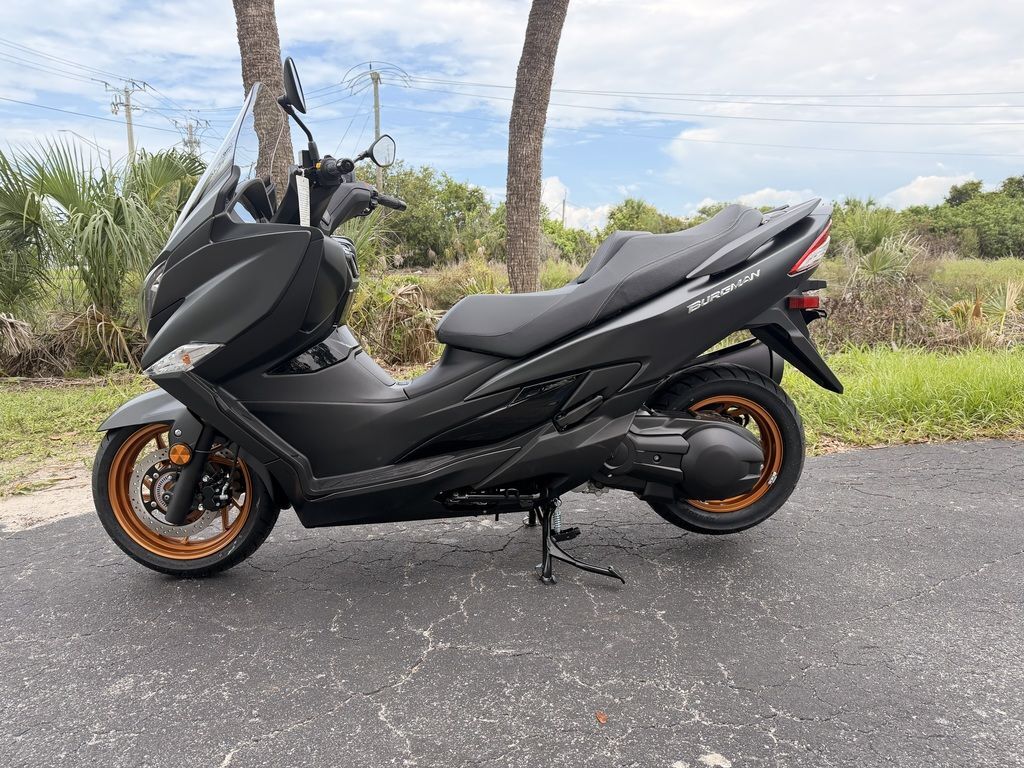 2027 Suzuki BURGMAN 400 400 in Sarasota, FL
