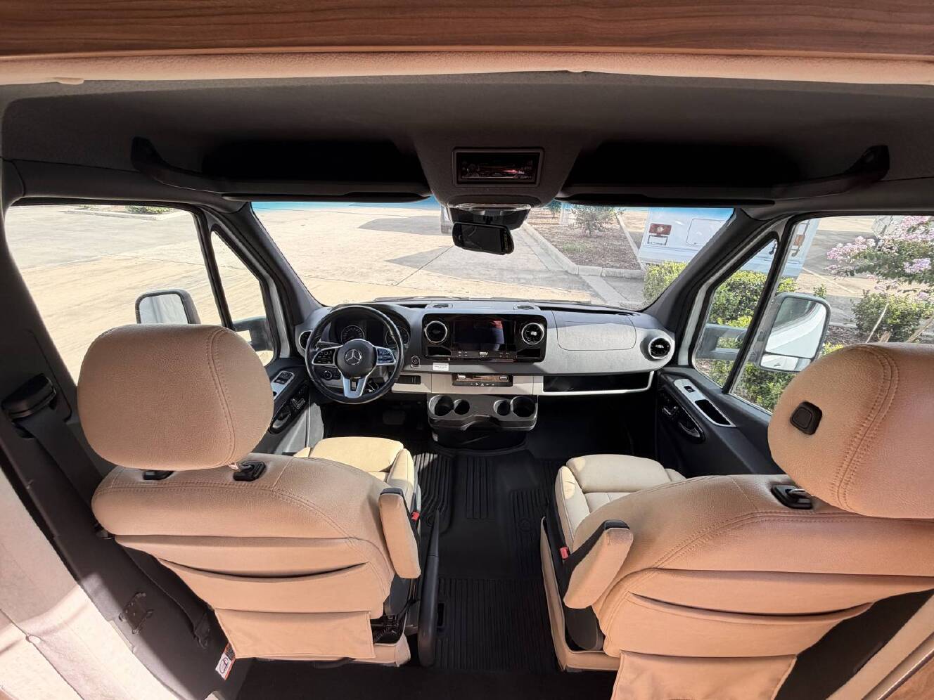 A photo of this 2021 Airstream AIRSTREAM ATLAS