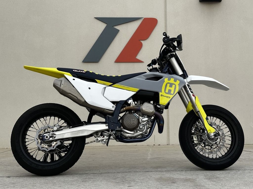 2023 Husqvarna® FS 450 450 in Malabar, FL