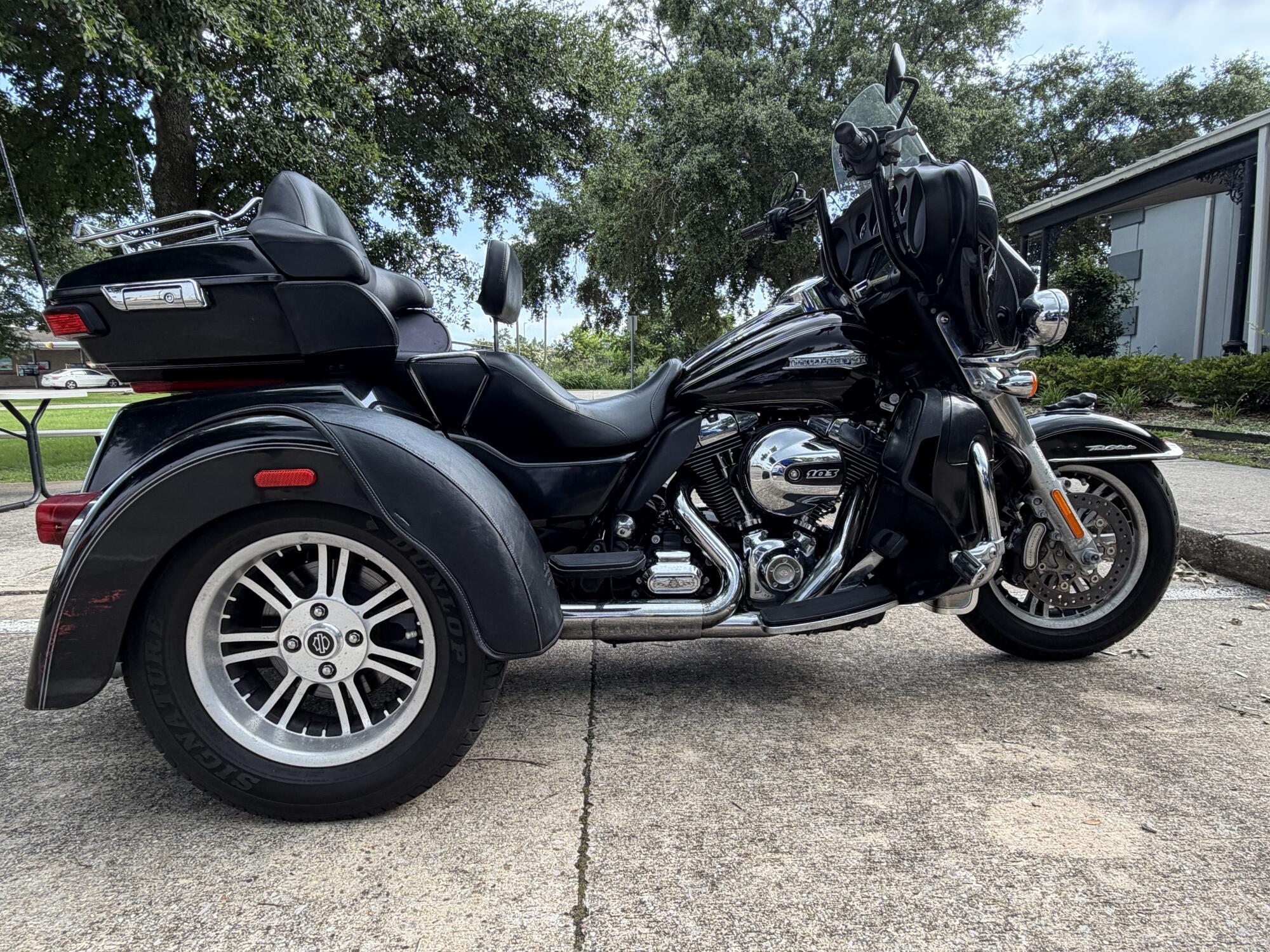 2016 Harley-Davidson Tri Glide Ultra ULTRA CLASSIC in Biloxi, MS